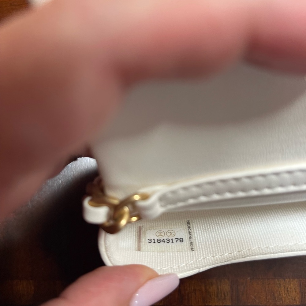 Chanel 2022 19 series Mini Bag - Picture 6 of 8